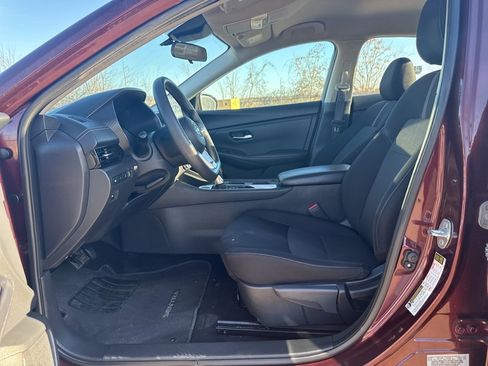 Certified 2024 Nissan Sentra SV image 10