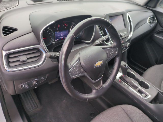 Used 2020 Chevrolet Equinox LT w/ Driver Convenience Package FWD image 7
