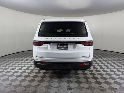 Used 2022 Jeep Wagoneer Series II AWD/4WD image 7