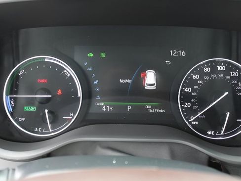 Certified 2024 Toyota Sienna Platinum image 11