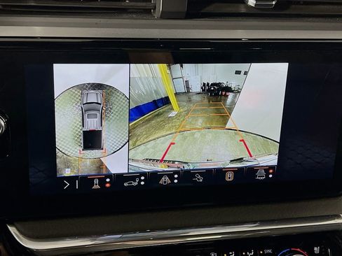 Used 2024 GMC Sierra 1500 Denali w/ Technology Package image 14