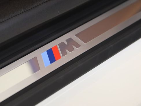 Used 2023 BMW M440i Coupe image 14