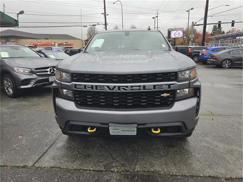 Used 2021 Chevrolet Silverado 1500 Custom AWD/4WD image 13
