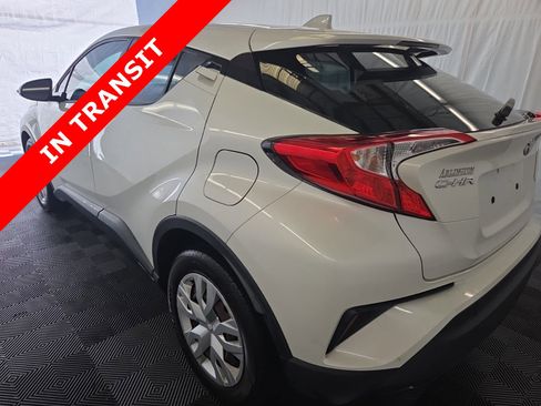 Used 2021 Toyota C-HR LE image 5