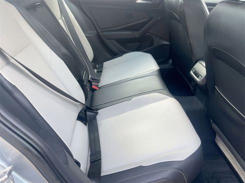 Used 2021 Volkswagen Jetta R-Line w/ R-Line Cold Weather Package image 31