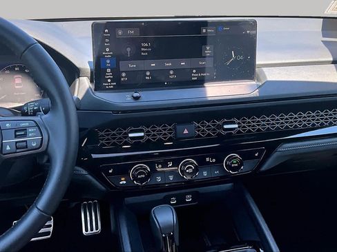 Used 2025 Honda Accord Sport image 7