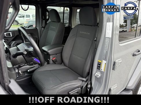 Used 2021 Jeep Wrangler Unlimited Sahara w/ Uconnect 4C Nav & Sound Group image 19
