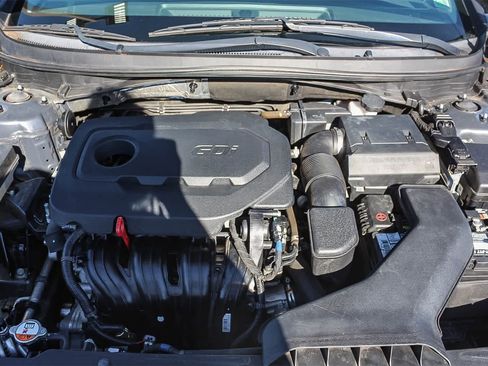 Used 2019 Hyundai Sonata SE w/ Cargo Package image 32