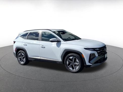 Used 2025 Hyundai Tucson SEL image 2
