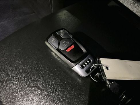 Used 2020 Audi SQ5 Premium Plus w/ Premium Plus Package image 13