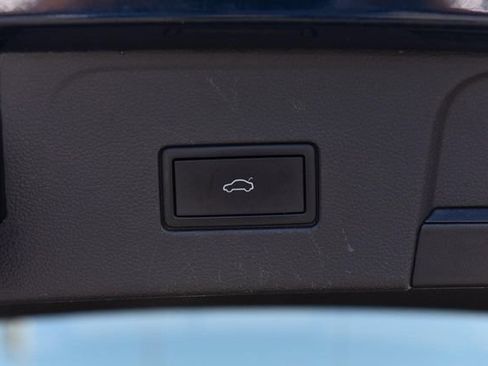 Used 2023 Volkswagen Atlas SE w/ Panoramic Sunroof Package FWD image 27