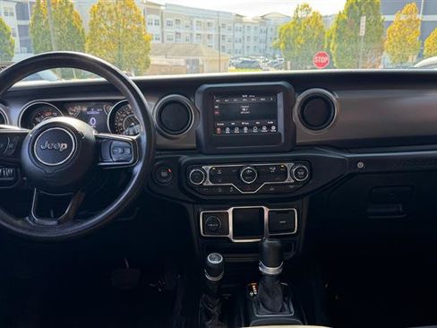Used 2022 Jeep Wrangler Unlimited Sport AWD/4WD image 15