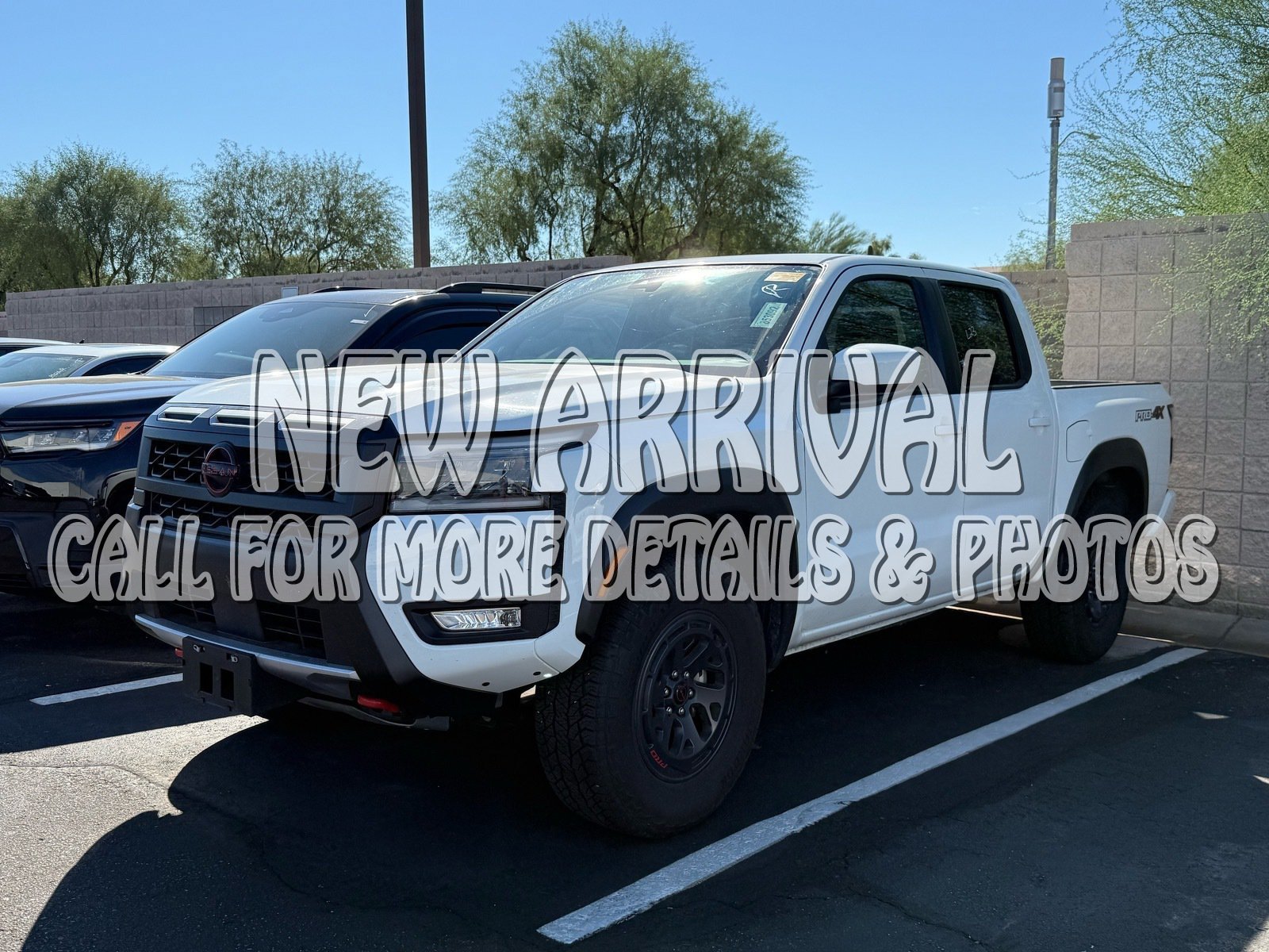 Used 2026 Nissan Frontier PRO-4X AWD/4WD image 1