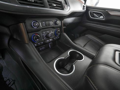 Used 2021 Chevrolet Tahoe High Country image 24