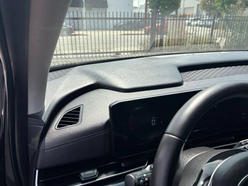 Used 2026 Kia Carnival FWD image 37