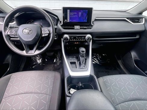 Used 2024 Toyota RAV4 XLE FWD image 19