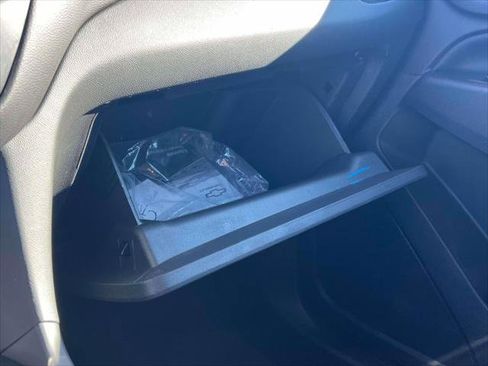 Used 2023 Chevrolet Equinox LT image 28