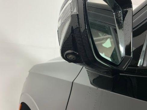 Used 2023 Chevrolet Tahoe RST image 10