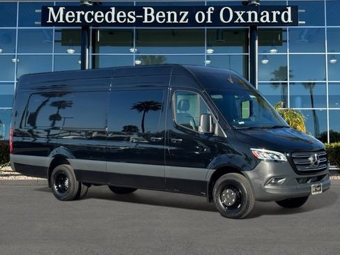 Used 2024 Mercedes-Benz Sprinter 3500 image 1