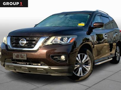 Used 2019 Nissan Pathfinder SL w/ Cargo Package