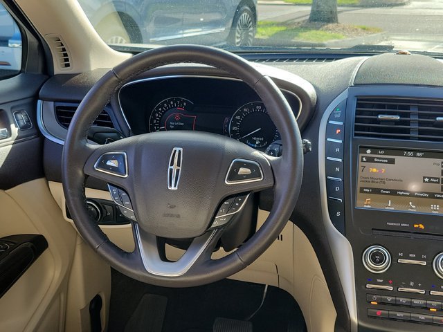 Used 2017 Lincoln MKC Premiere AWD/4WD image 19