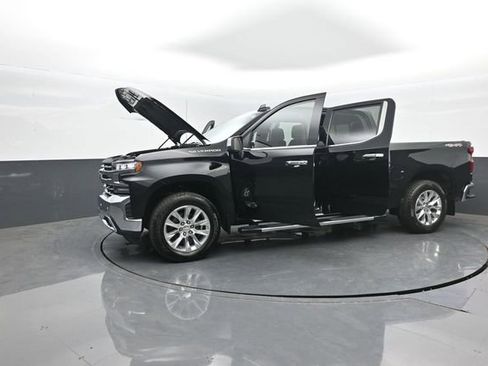 Used 2021 Chevrolet Silverado 1500 LTZ w/ Technology Package AWD/4WD image 44