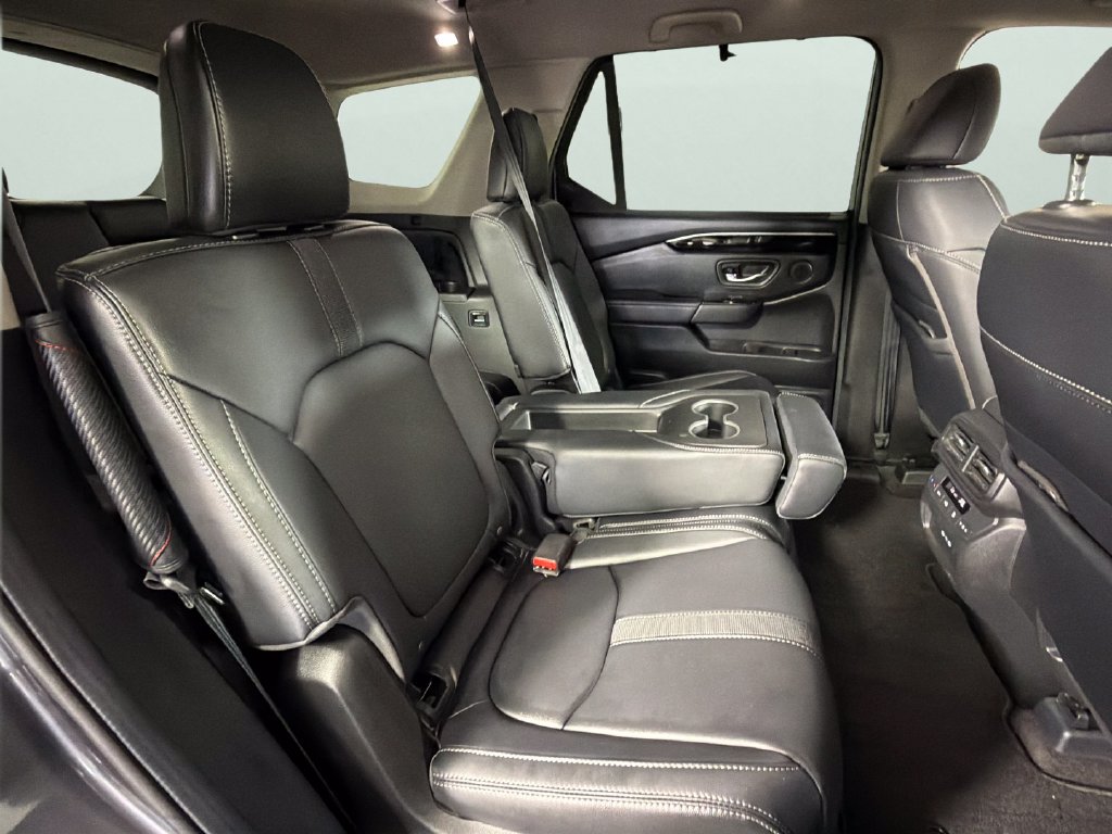 Used 2024 Honda Pilot EX-L image 32