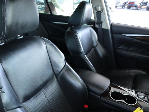 Used 2017 INFINITI Q50 Red Sport 400 image 44