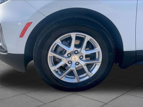 Used 2024 Chevrolet Equinox LT FWD image 11