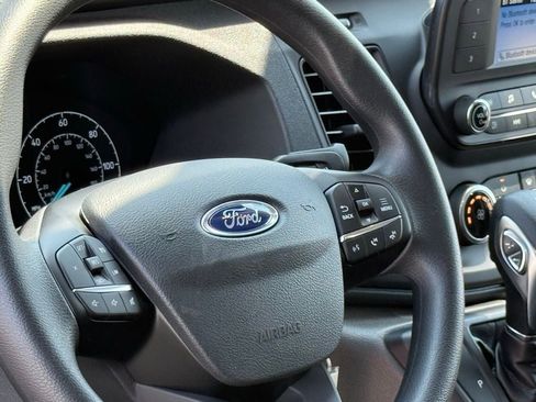 New 2025 Ford Transit 250 148 Medium Roof image 17