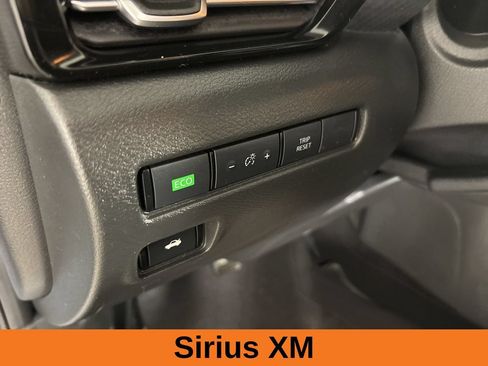 Used 2024 Nissan Sentra SR FWD image 11