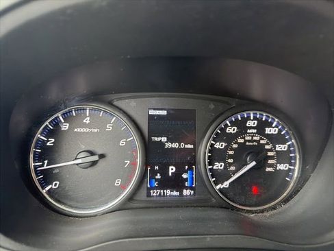 Used 2018 Mitsubishi Outlander ES AWD/4WD image 27