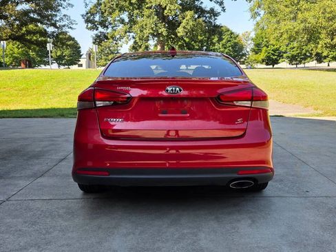 Used 2018 Kia Forte S w/ S Technology Plus Package FWD image 6
