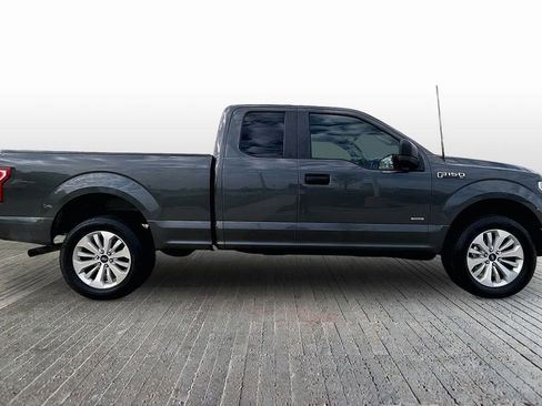 Used 2016 Ford F150 XL w/ Equipment Group 101A Mid AWD/4WD image 4