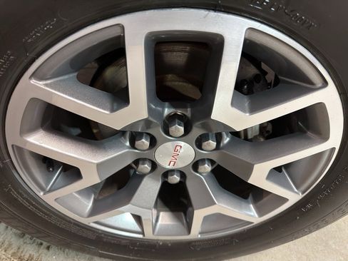 Used 2015 GMC Canyon SLE w/ All-Terrain Package image 33