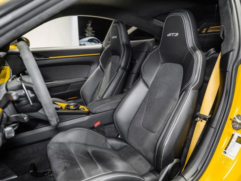 Used 2022 Porsche 911 GT3 image 19