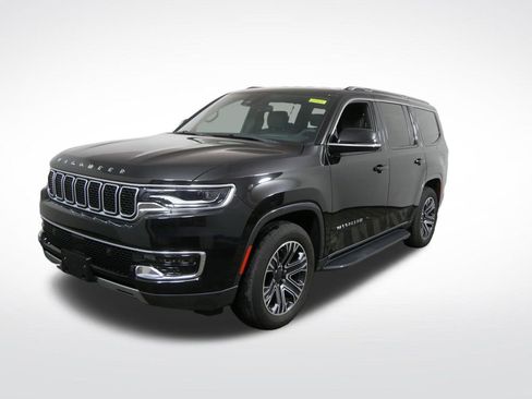 Used 2022 Jeep Wagoneer Series III w/ Rear Seat Video Group 1 AWD/4WD image 7