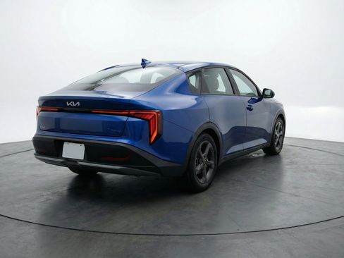 Used 2025 Kia K4 FWD image 9