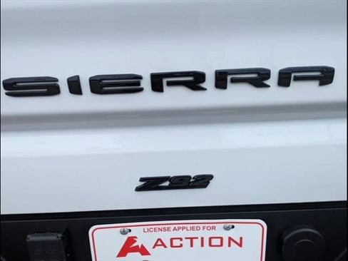 New 2024 GMC Sierra 1500 AT4 w/ Technology Package image 6