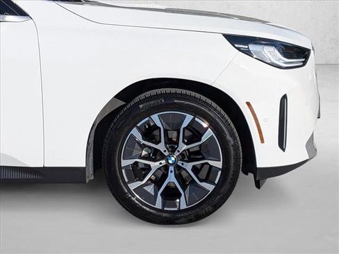 Used 2025 BMW X3 xDrive30i w/ Premium Package image 25