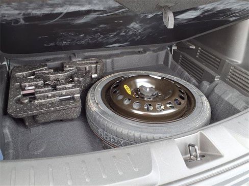 Certified 2021 Chevrolet TrailBlazer ACTIV w/ Technology Package image 29