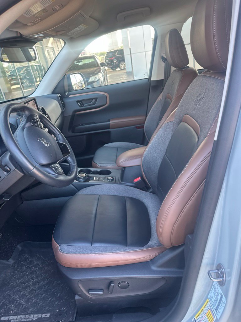 Used 2023 Ford Bronco Sport Outer Banks w/ Tech Package AWD/4WD image 5