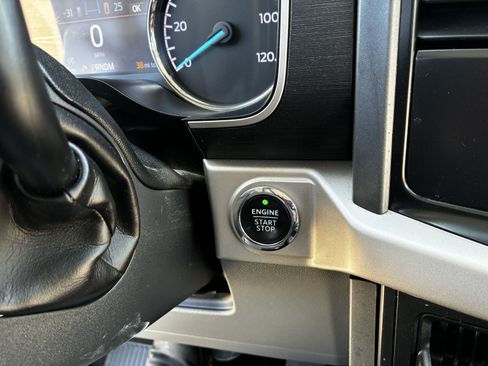 Used 2021 Ford F150 XLT w/ Equipment Group 302A High RWD image 40