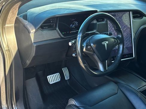 Used 2018 Tesla Model X P100D image 12