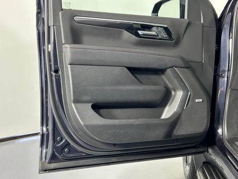 Used 2025 Chevrolet Tahoe RST w/ Comfort Package AWD/4WD image 36