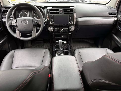 Used 2021 Toyota 4Runner Venture w/ Moonroof Package image 18