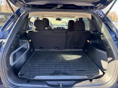 Used 2016 Jeep Cherokee Latitude w/ Cold Weather Group image 21