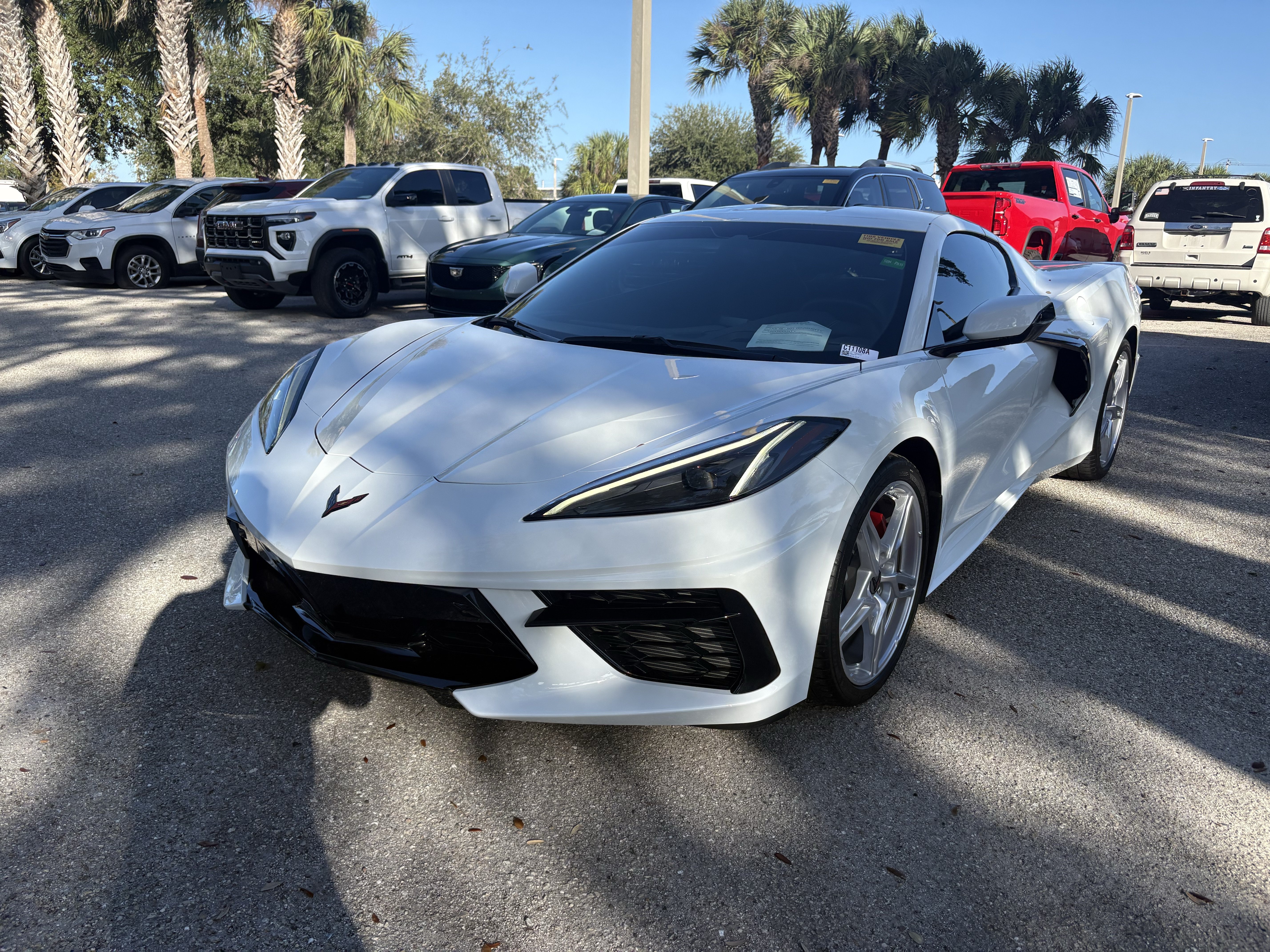 Used 2020 Chevrolet Corvette Stingray Preferred Cpe w/ 2LT Preferred Equipment Group RWD image 1