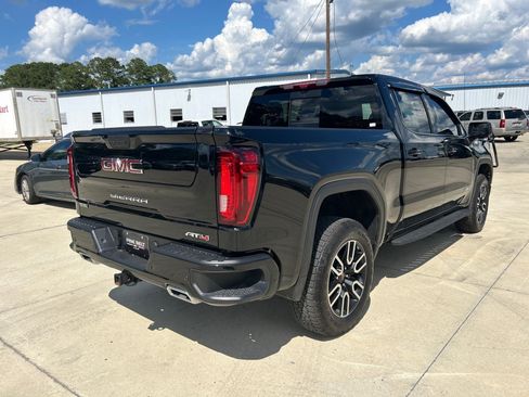 Used 2026 GMC Sierra 1500 AT4 w/ Technology Package AWD/4WD image 3
