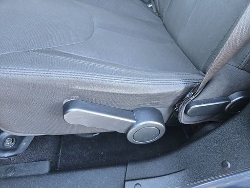 Used 2017 Jeep Wrangler Unlimited Sport w/ Quick Order Package 24S image 38